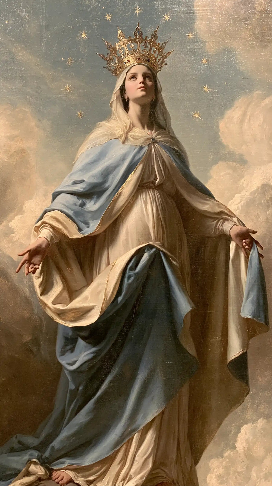 Mary Queen of Heaven - The Crown as Central Symbol · Portrait n° 8